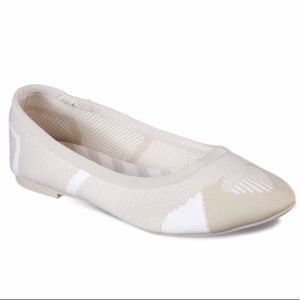 Skechers Cleo Wham Memory Foam Flats